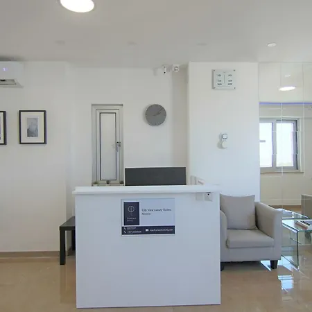 Phaedrus Living: Luxury 505 Apartment *
